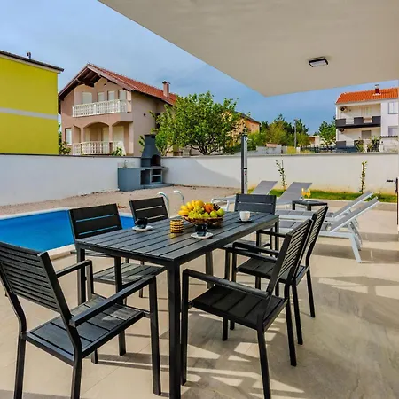 4 Bedroom Awesome In 펜션