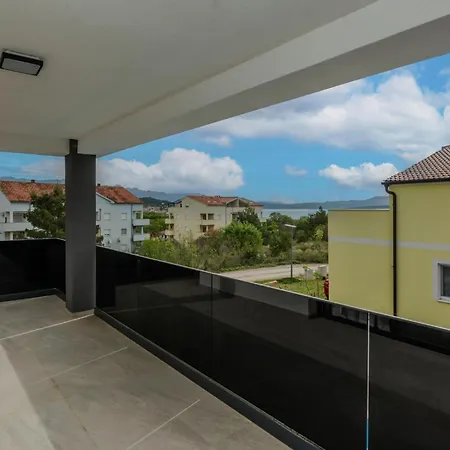 4 Bedroom Awesome In Posedarje
